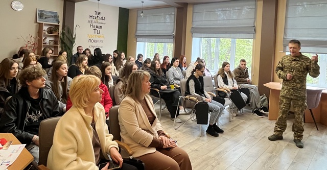 Зосереджені та зацікавдені слухачі